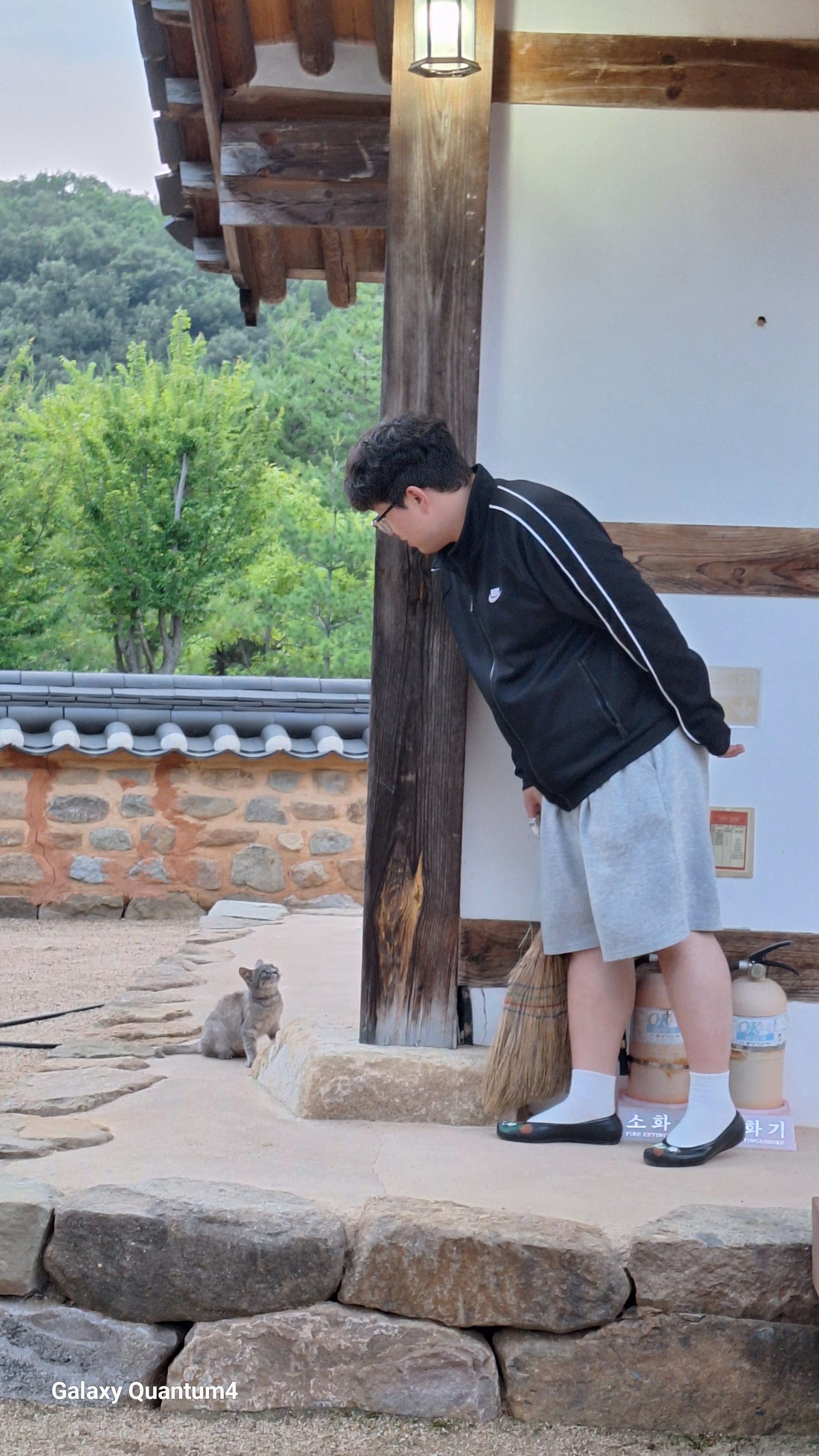 가족사진 응모합니다. 첨부 이미지