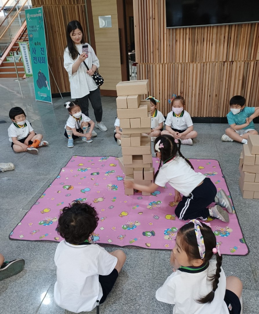 유아과정 - 지구를 지키는 즐거운 놀이세상 첨부 이미지